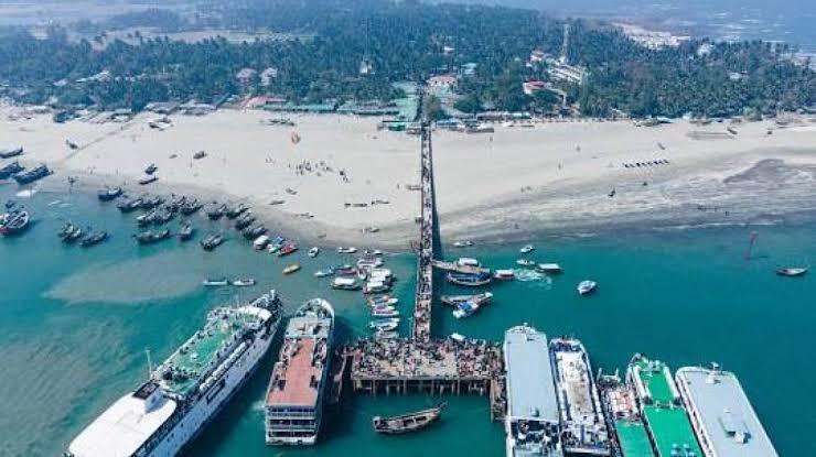 সংযুক্ত ছবি